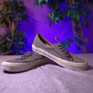 Men's "Vans" Grey Authentic "Old Skool". Size: 10. Style: Authentic "Old Skool"